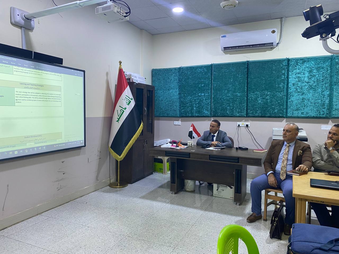 كلية الهندسة والتقنيات الهندسية   تقيم ورشة عمل  حول استخدام نظام مسار بولونيا وتنفيذ البرنامج 