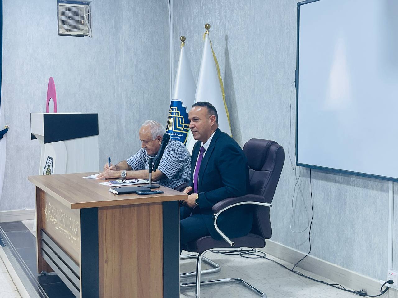 عميد كلية الهندسة والتقنيات الهندسية يستضيف اللجان الامتحانية المركزية والفرعية في الاقسام العلمية 