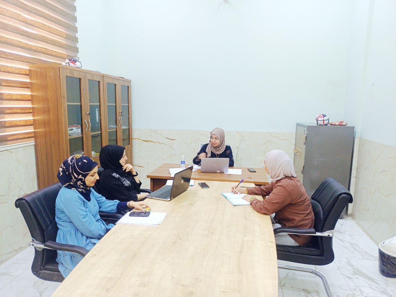 كلية الهندسة والتقنيات الهندسية  تقيم ورشة عمل خاصة بمعايير تقييم المواقع الالكترونية للاقسام العلمية 
