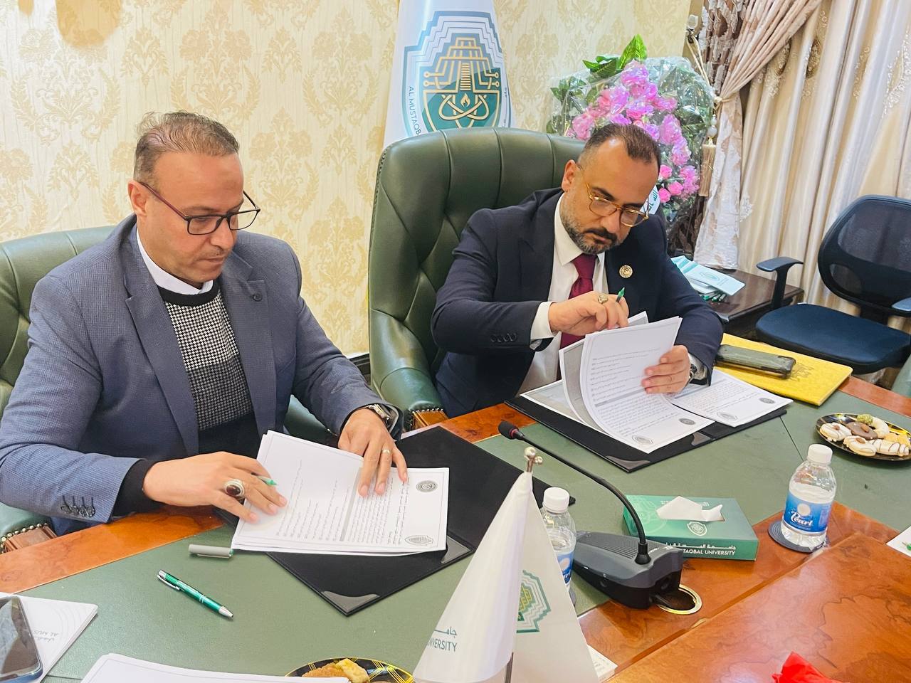 عميد كلية الهندسة والتقنيات الهندسية   يستقبل وفدا من جامعة الفرات الاوسط التقنية  