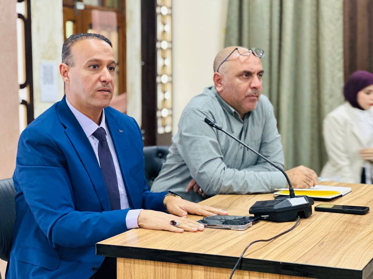 اجتماع موسع لعميد كلية الهندسة والتقنيات الهندسية مع لجنة الجودة -  لمتابعة تطبيق برنامج الاعتماد المؤسسي وتحقيق معايير الجودة ..