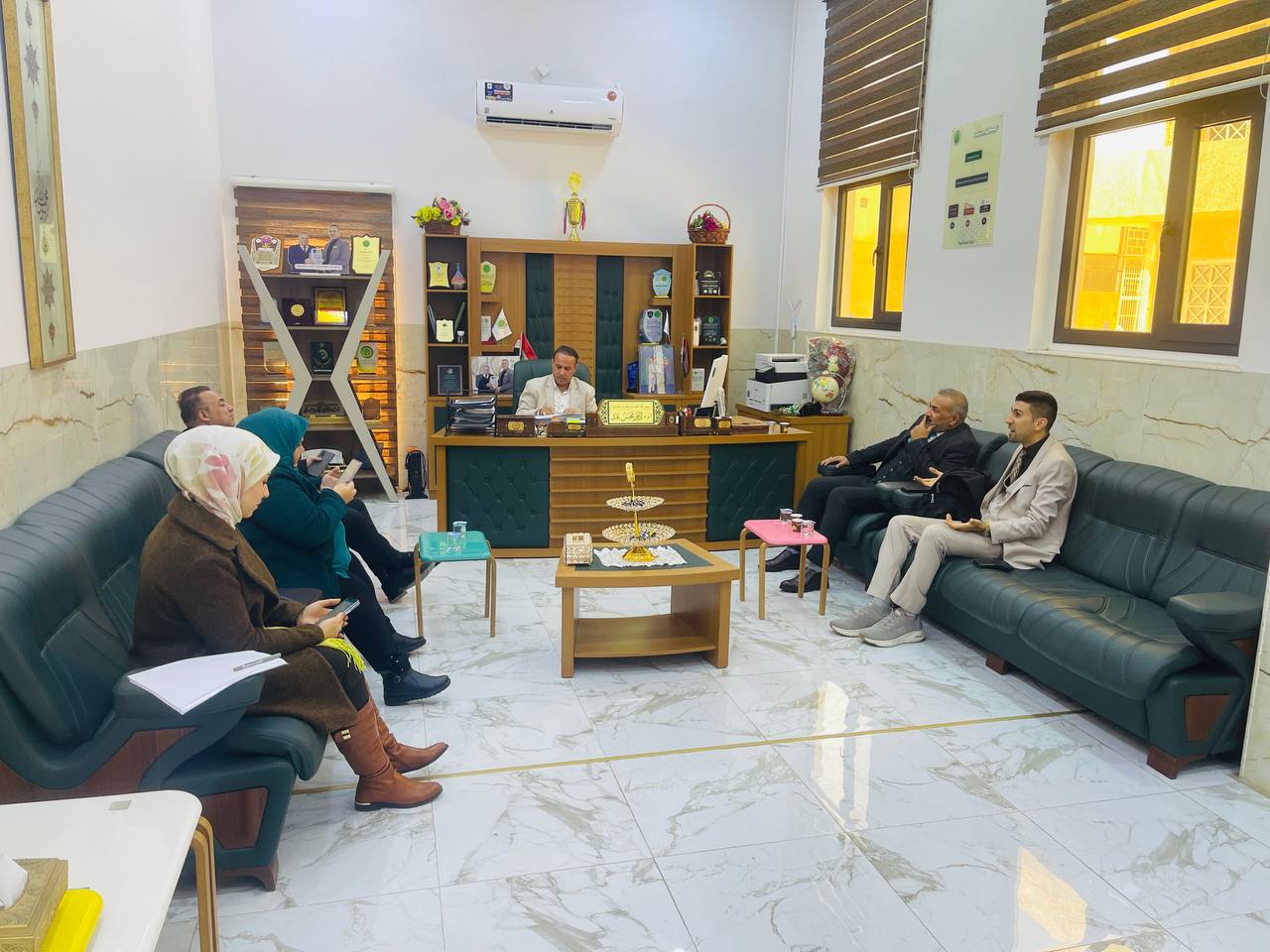 "جلسة تبادل التفاهم بين جامعة المستقبل وجامعة النهرين وشركة النخبة الهندسية لتعزيز التعاون في مجال الطاقة الشمسية والبحث العلمي"