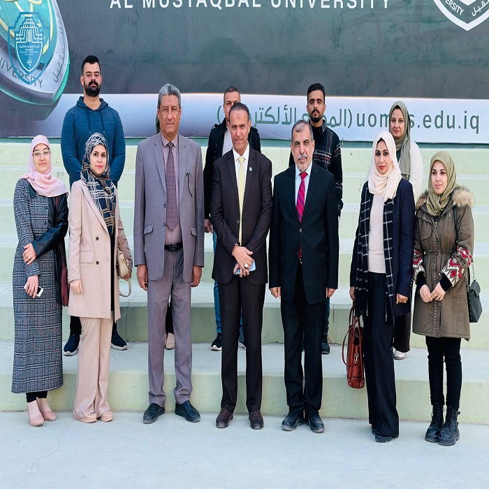 زيارة وفد من طلبة الدراسات العليا من جامعة بابل إلى كلية الهندسة والتقنيات الهندسية في جامعة المستقبل ..