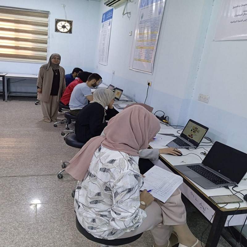 جامعة المستقبل تنظم دورات تدريبية لتعزيز كفاءة - موظفيها