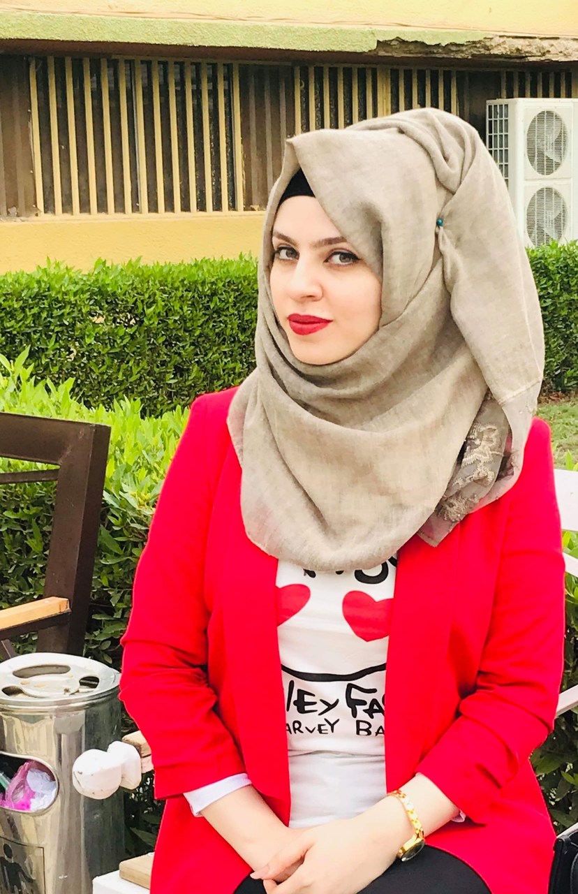 مقالة علمية للمعيدة م. هالة جواد حسن بعنوان :استخدام التكنولوجيا في العملية التعليمية