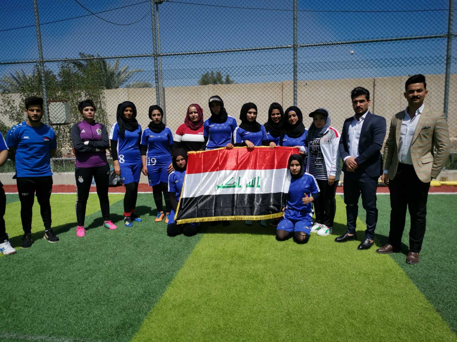 مبارة بكرة القدم للصالات للطالبات