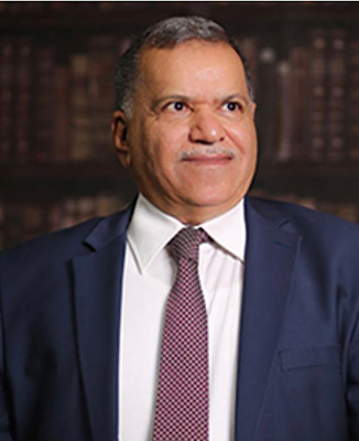 السيد عميد كلية المستقبل الجامعة يجتمع مع قسم القانون 