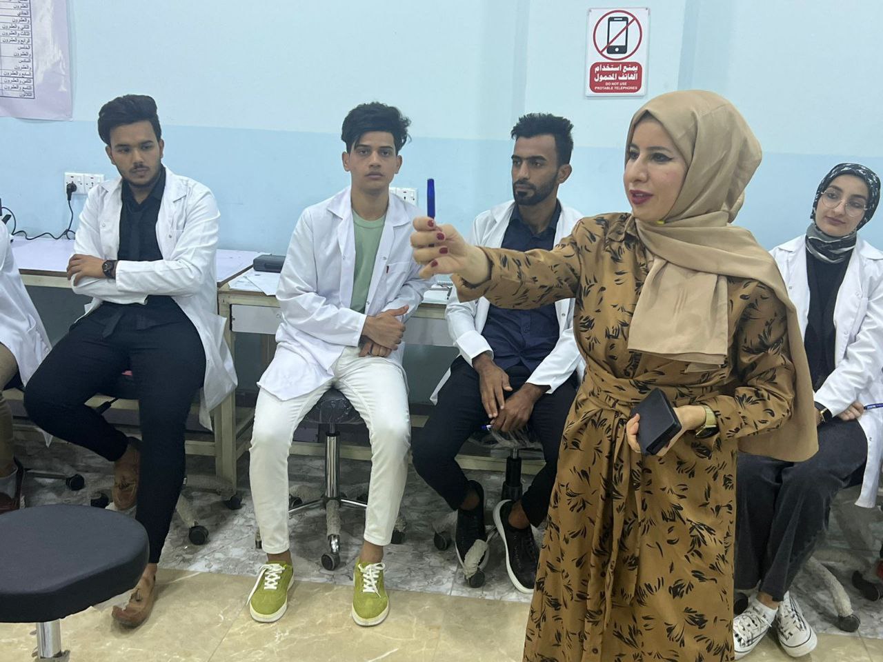 ورشة علمية عملية عن تمارين تقوية عضلات العين والنظر