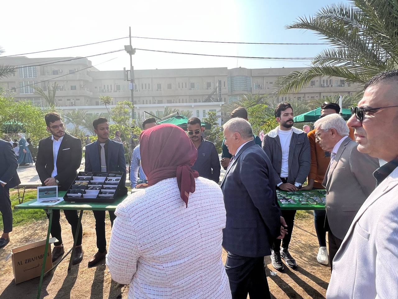 مشاركة  قسم تقنيات البصريات في معرض الرسم و البزار