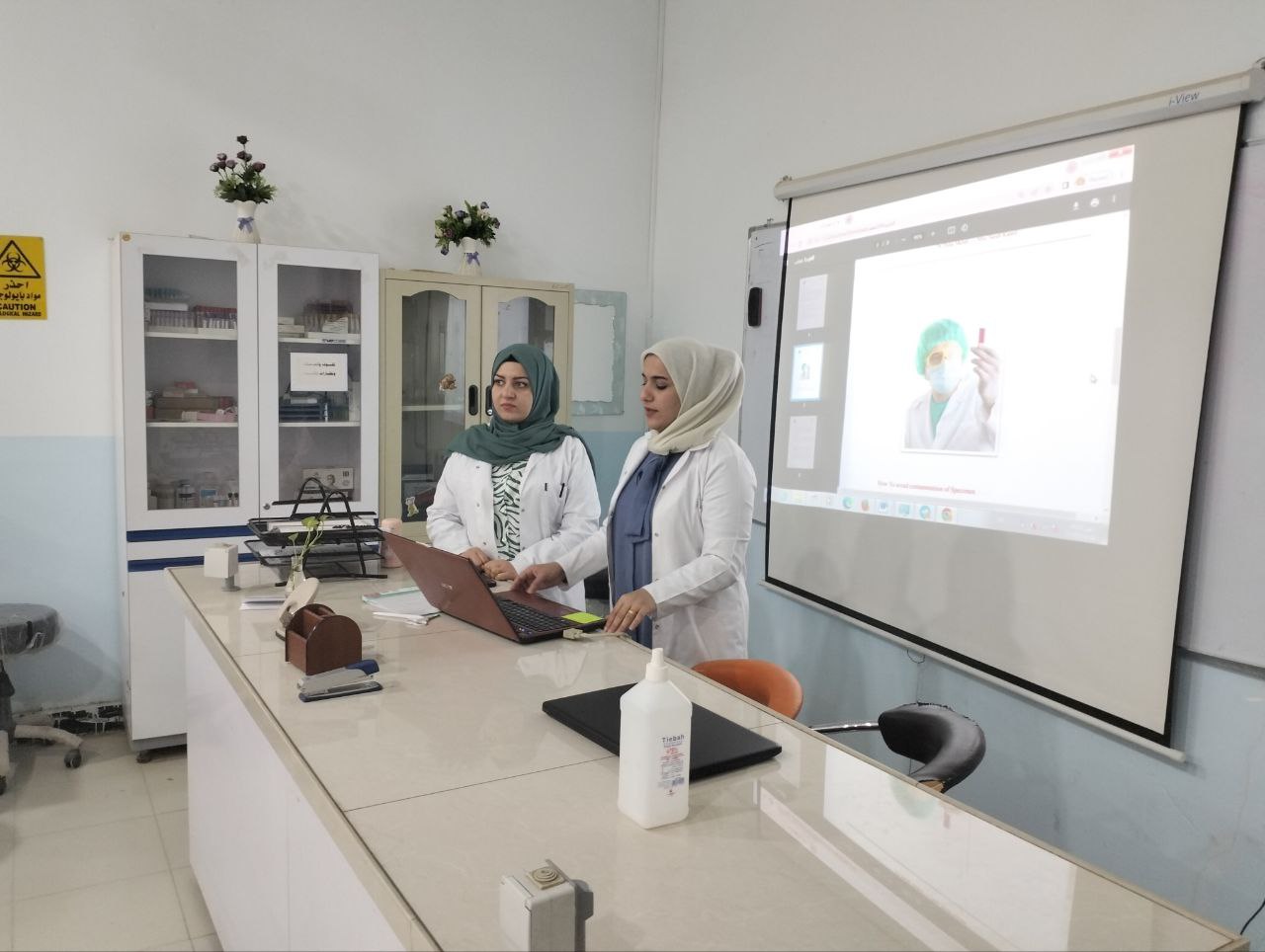 قسم تقنيات المختبرات الطبية في كلية المستقبل الجامعة يقيم ورشة تدريبية بعنوان كيفية تشخيص فقر الدم في  المختبر باستخدام تحليل pcv