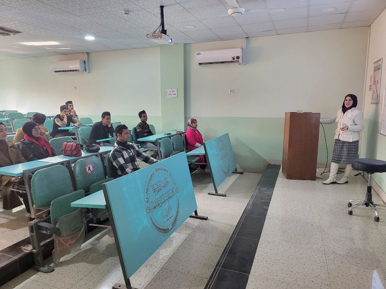 ندوه علمية بعنوان (الانفلونزا الموسمية وعلاقتها بالعين)