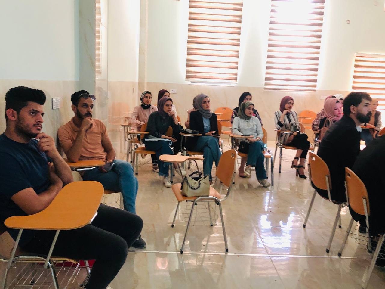 جانب من الدوام الحضوري في قسم الصيدلة