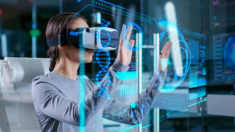 مقالة علمية بعنوان Virtual Reality in Summer Internships: Applications and Benefits