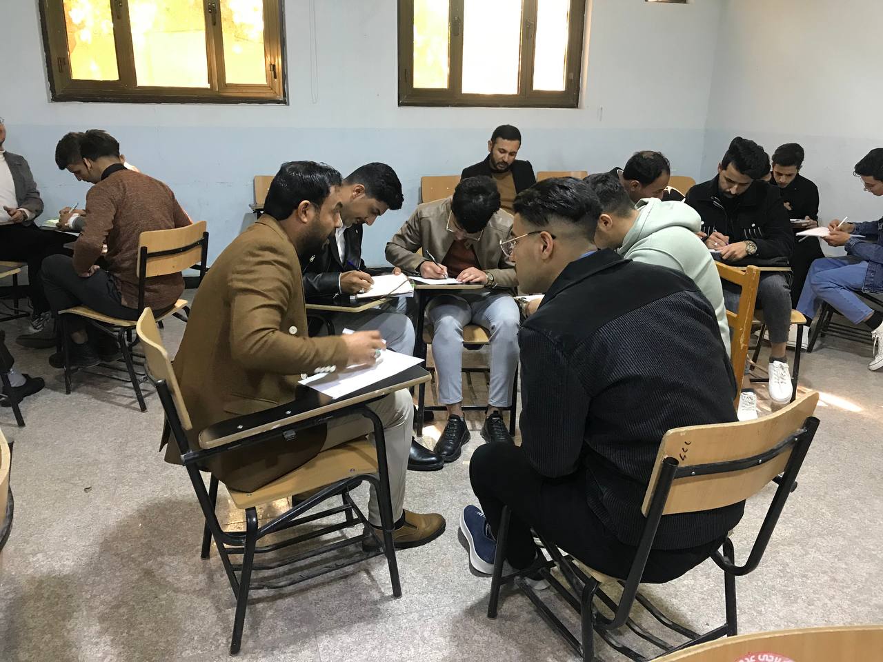 Discussions for students within theoretical lectures