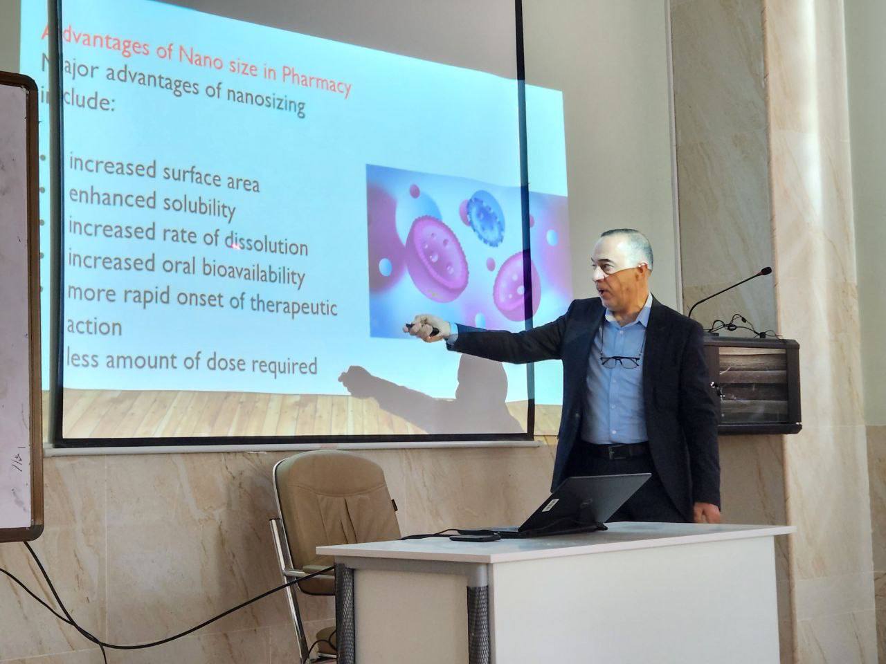ندوة علمية بعنوان (Pharmaceutical nanotechnology)