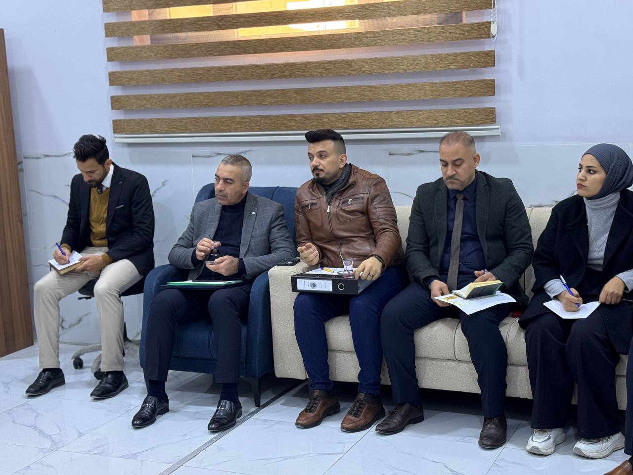 أجتمع السيد عميد كلية العلوم لمناقشة التحضيرات لاستقبال الطلبة الجدد...