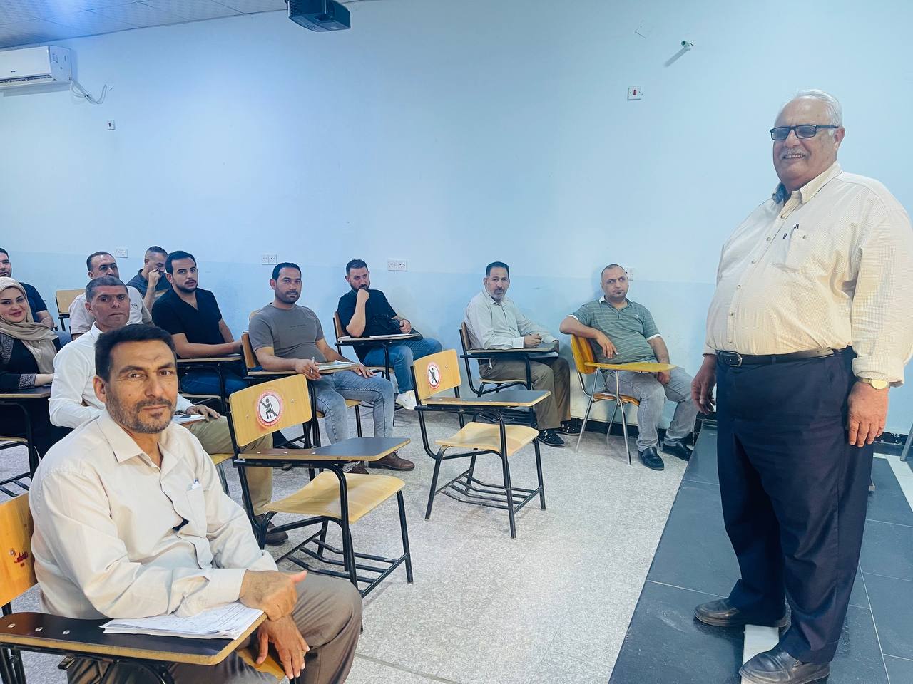 تنظيم ورشة عمل لطلبة المرحلة الرابعة