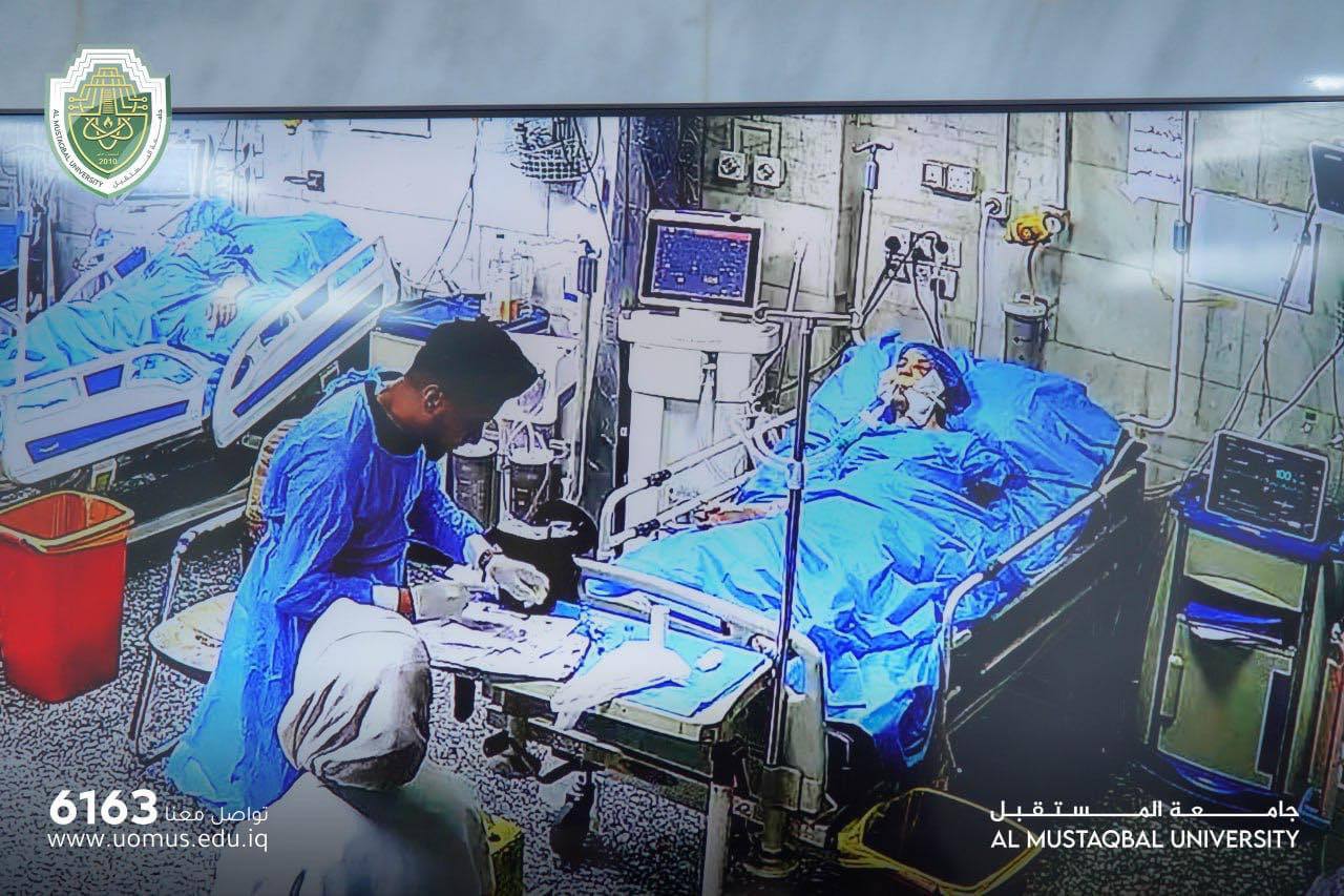 وفد من كلية الصيدلة بجامعة المستقبل يزور الطالبة زينب عباس  في مستشفى الحلة التعليمي للاطمئنان على حالتها الصحية 