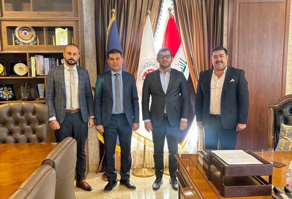 حضور مقرر قسم علوم الحياة في جامعة المستقبل في الزياره العلمية الى جامعة الشعب