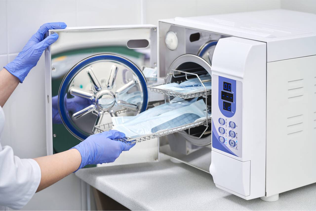Autoclave Device: Principle, Applications, and Uses