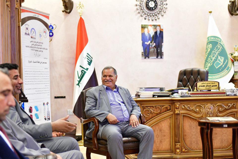 نقابة معلمي بابل تحتفي بنخبة من اساتذة كلية المستقبل الجامعة.......
