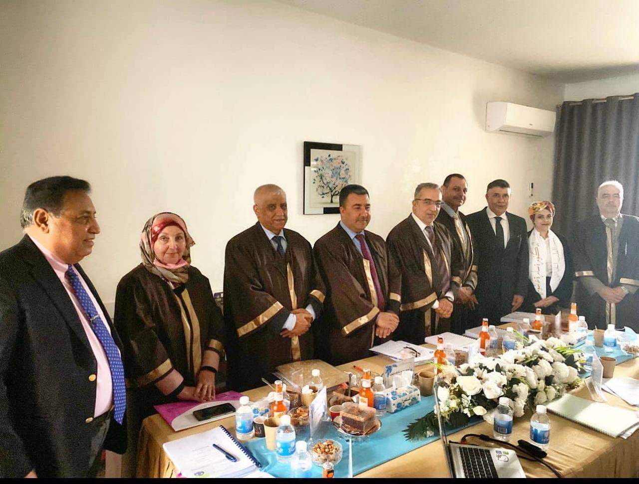 رئيس قسم الصيدلة في كلية المستقبل الجامعة يشارك في مناقشة رسالة الدكتوراة في جامعة النهرين