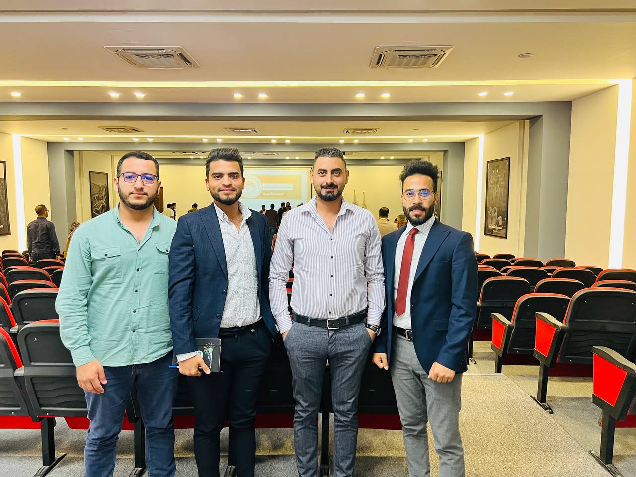 كلية المستقبل الجامعة تشارك في ورشة عمل للفريق الوزاري لتوضيح آلية عمل منظومة الامتحان التقويمي الالكتروني لكليات طب الاسنان والصيدلة والتمريض