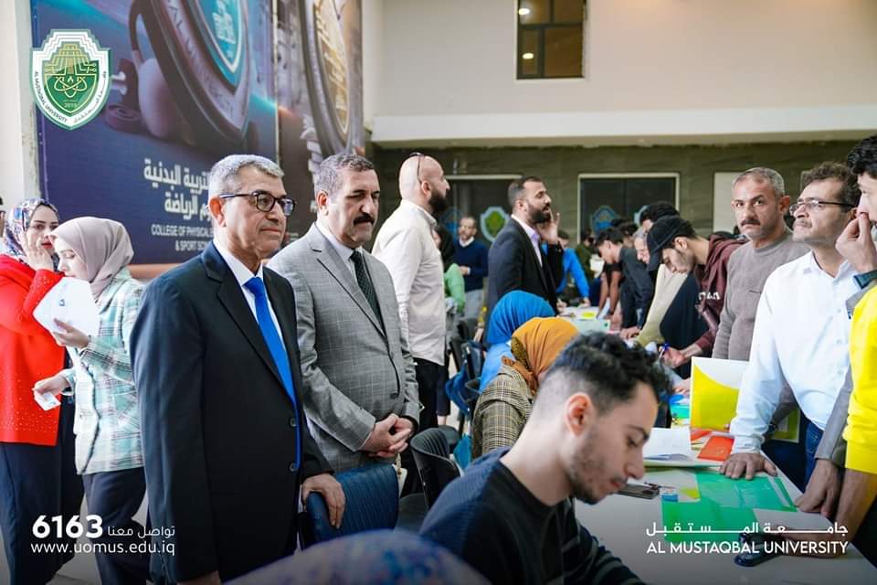 استمرار توافد طلبتنا الاعزاء الى قسم التسجيل في جامعه المستقبل لاكمال تسجيل وتثبيت اختيارهم في الاقسام