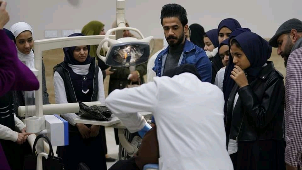 مدارس محافظة بابل تواصل زياراتها لكلية المستقبل الجامعة  