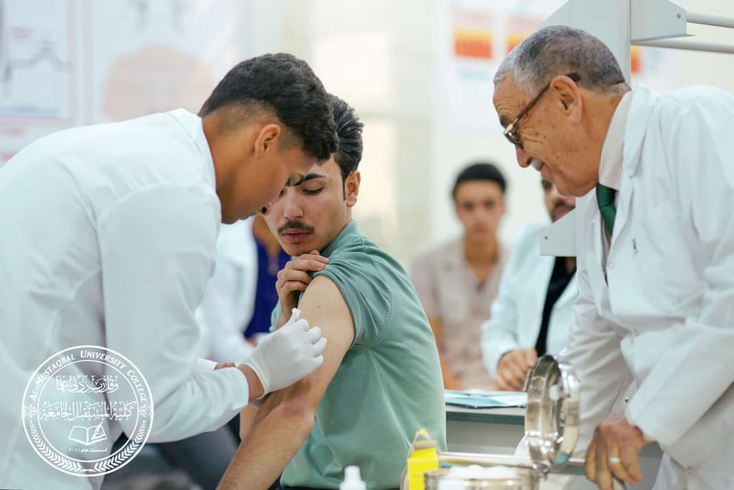 Nursing Department Students Perform their Experiments at the College Labs