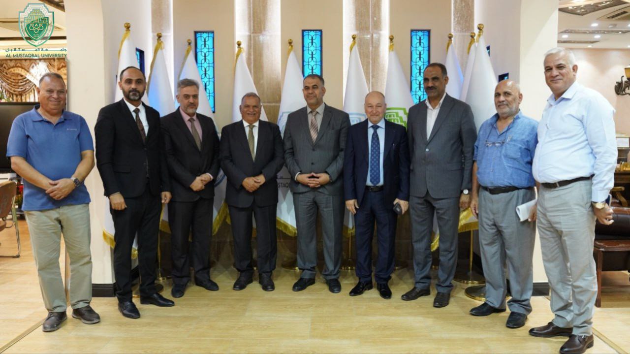 أستقبل  رئيس جامعة المستقبل السيد مهدي صالح العوادي مدير عام تربية بابل