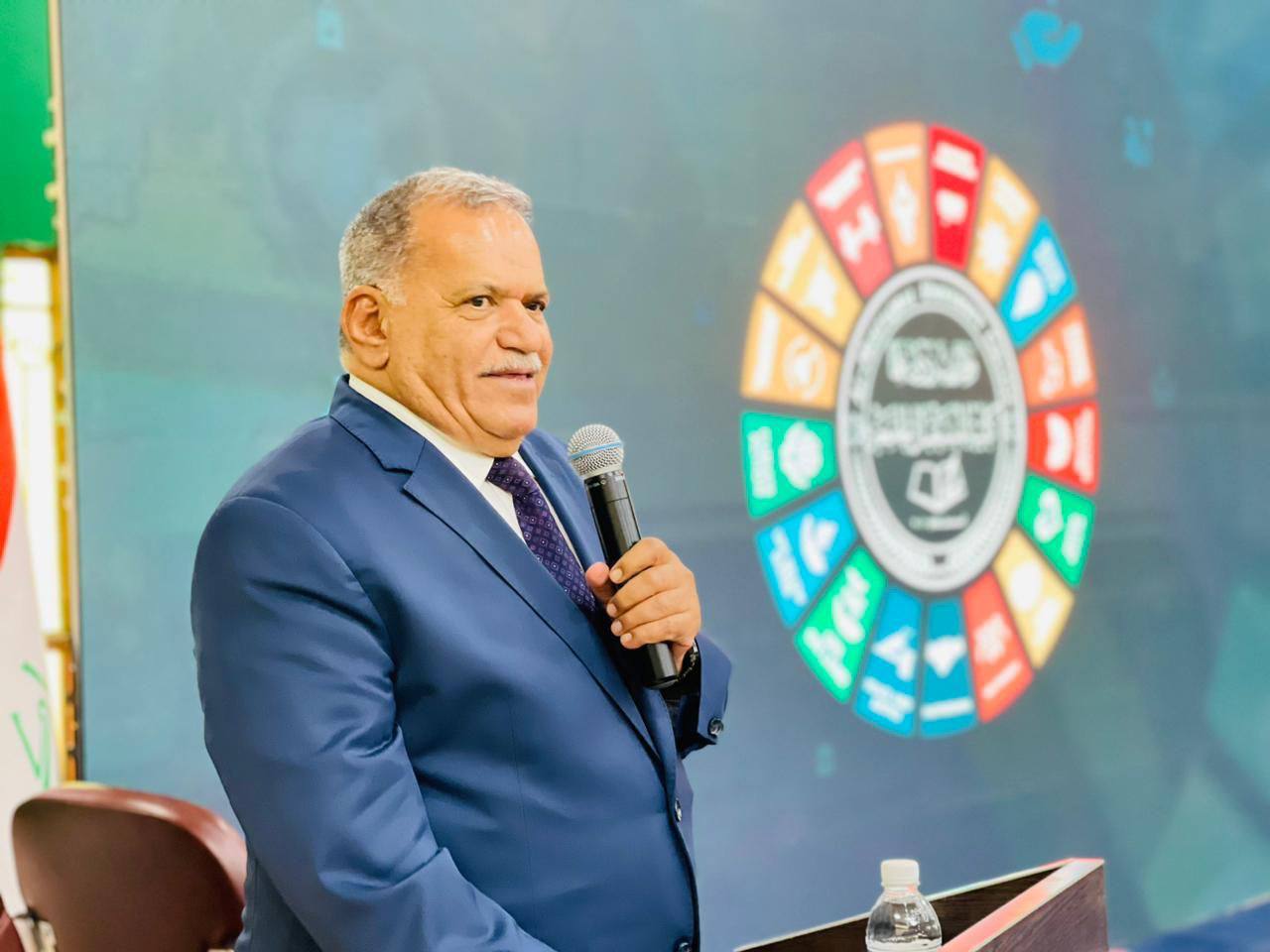 معالي وزير التعليم العالي والبحث العلمي يوجه شكر و تقدير للسيد رئيس جامعة المستقبل ومنتسبي الجامعة كافة ..